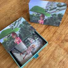 Lenticular postcard boxset